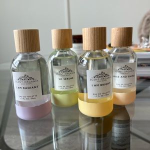 NEW 4 bottles of women’s perfume